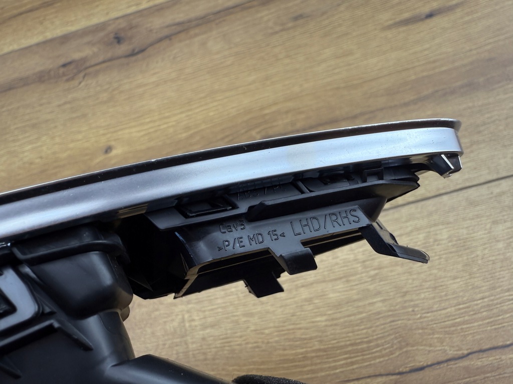 фото №8, Решітка обдув панелі приладової панелі консолі ford focus mk3 права eu org