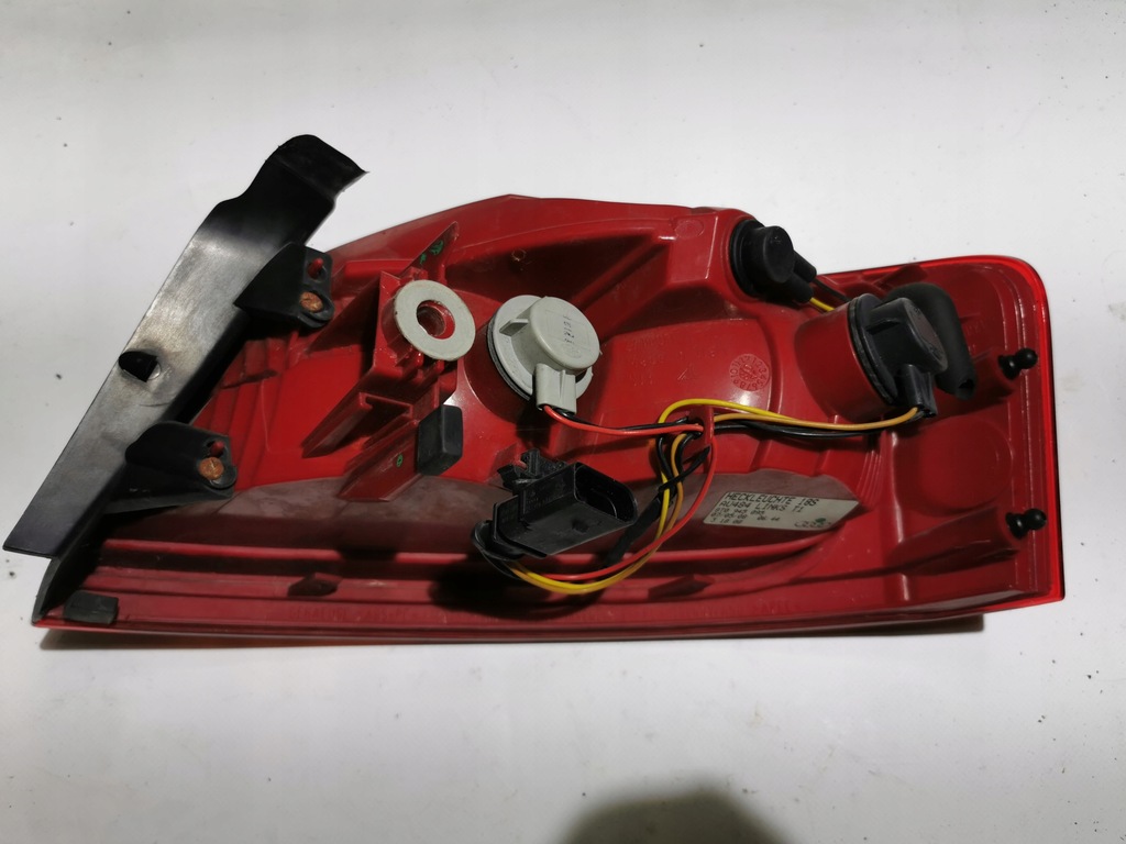 фото №7, Лампа лівий задня w крила audi a5 coupe 8t0945095