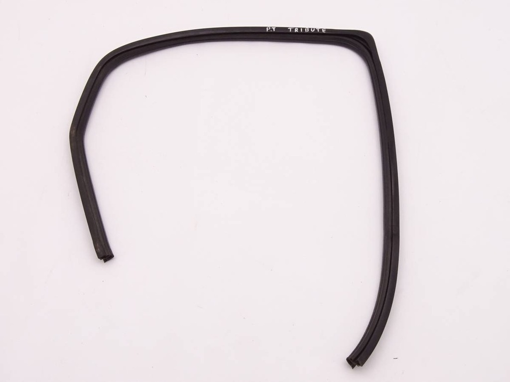 фото №1, Mazda tribute 00-07 прокладка стекло правый задняя