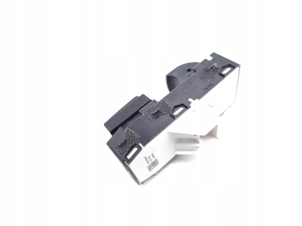 фото №12, Kia sportage переключатели подогрев сидений 2024 suv 4/5dr 299223776