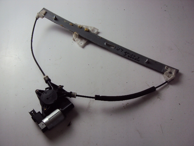 фото №1, Механізм скло лівий перед mazda 5 i 05-08