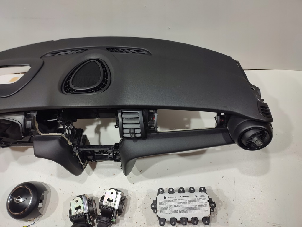 фото №6, Mini cooper f55 f56 hdp приборная панель консоль подушка безопасности ремни