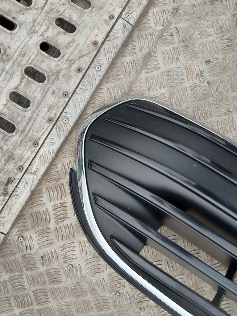 Mini clubman f54 рестайлінг  решітка радіатора решітка радіатора перед передній 21454110 Недорого