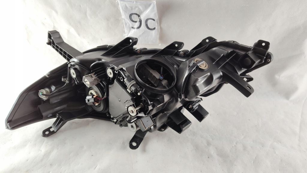 Toyota land cruiser 150 фара full led правый лампа правая Цена