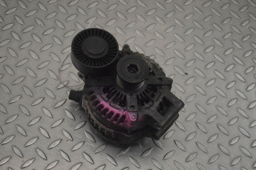 фото №1, Bmw 3 e90 e91 2008 генератор