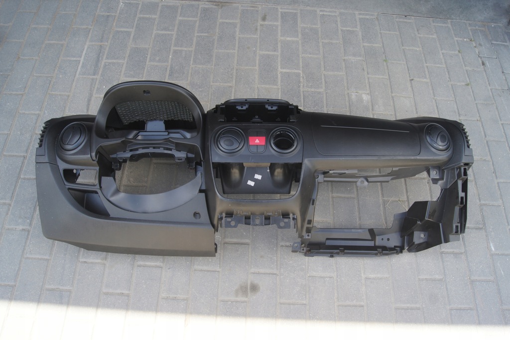 фото №1, Приборная панель приборная приборная панель peugeot bipper
