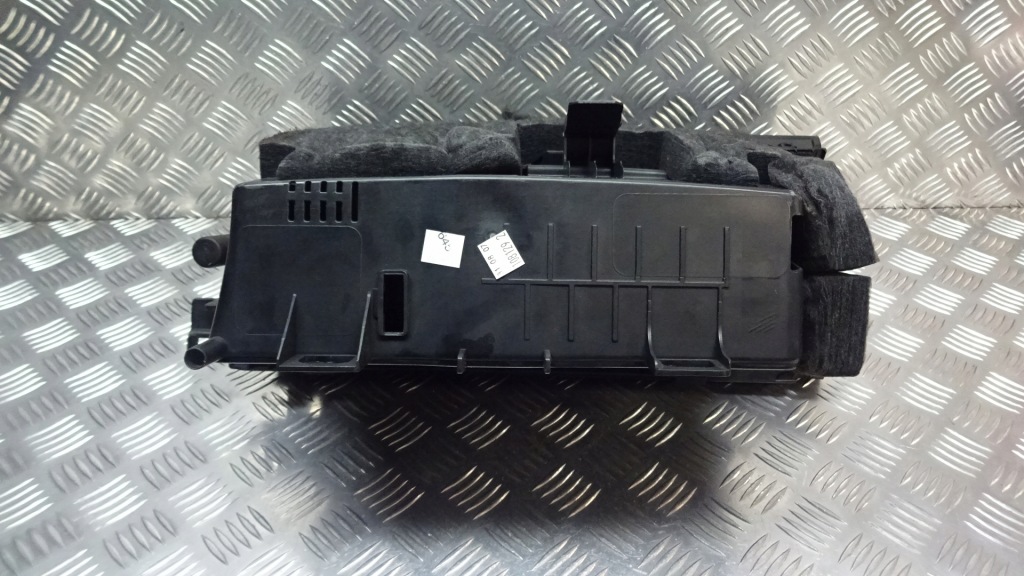 фото №3, Бардачок пасажира mercedes a klasa w169 a160