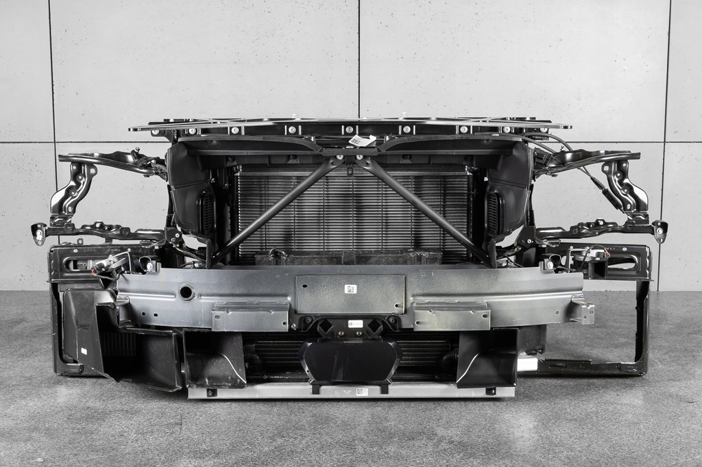 фото №12, Bmw xm g09 капот крыло бампер pas радиатор лампы led m-power c5y europa