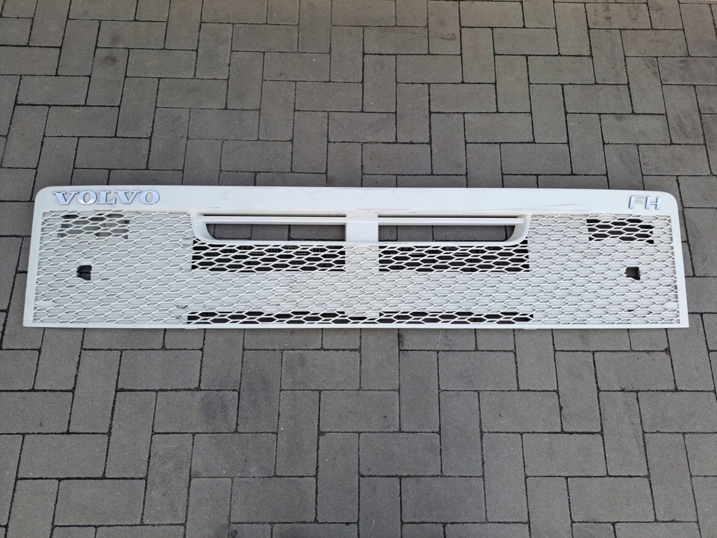 фото №1, Решітка радіатора капот решітка радіатора volvo fh4 fh 4 решітка радіатора капот білий 84033228