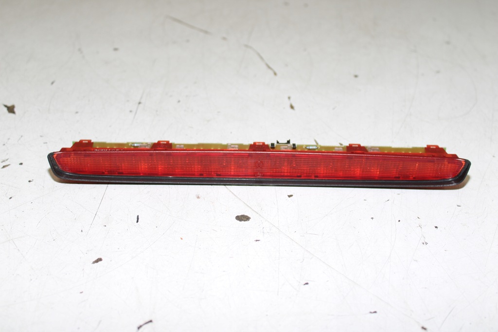 фото №1, Bmw 7 f01 f02 f04 третий свет стоп 7187221 7182211