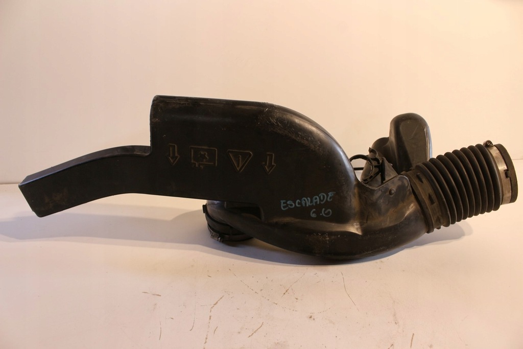 фото №5, Труба воздуха резонатор cadillac escalade 6.0