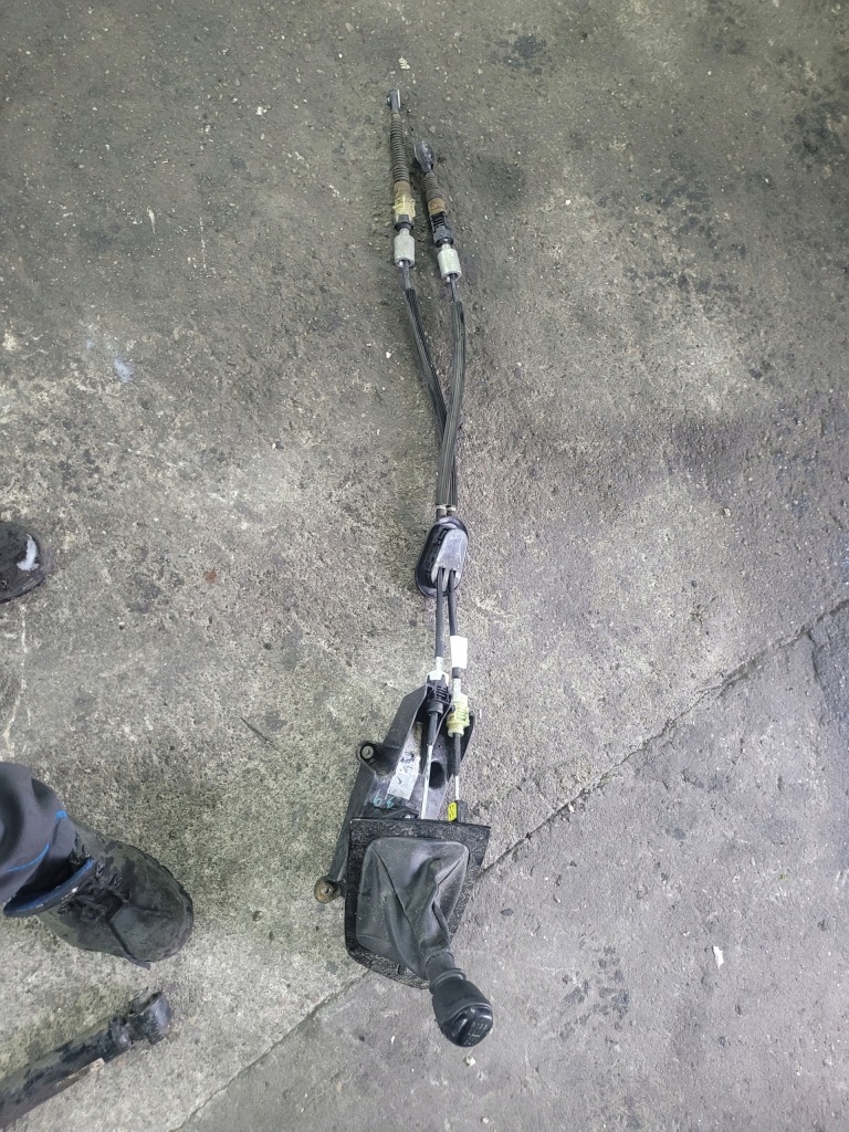 фото №1, Renault kadjar домкрат троси передач 341042886r