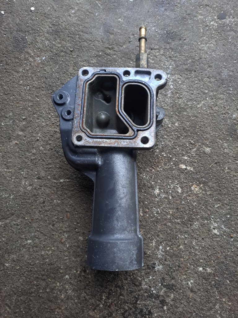 фото №3, Корпус термостата патрубок труба wody renault gama t range volvo fm 4 fmx