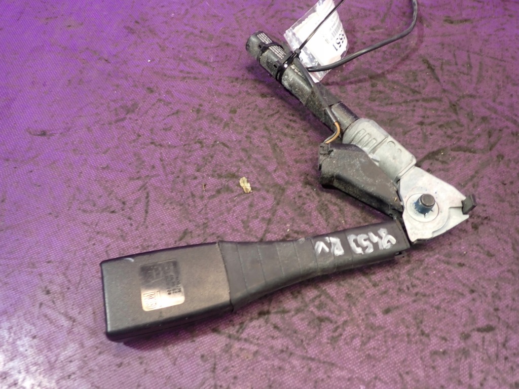 Opel corsa d 06-11 натягувач поперечина правий перед 13225285 Оригінал