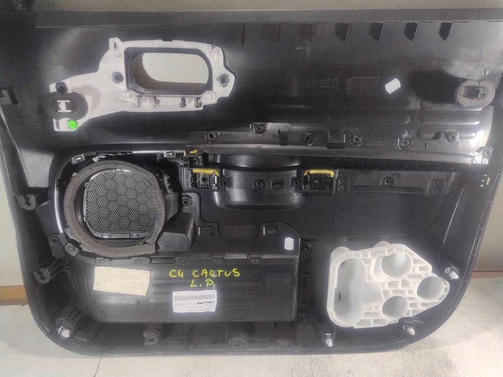 фото №5, Обшивка дверь левый перед citroen c4 cactus 1.2 thp 98037159zd