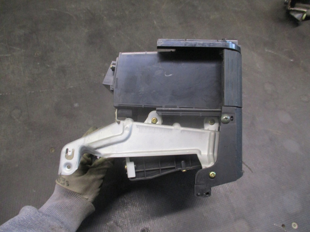 фото №6, Бардачок попільничка nissan x-trail t30 01-07r 68108eq400