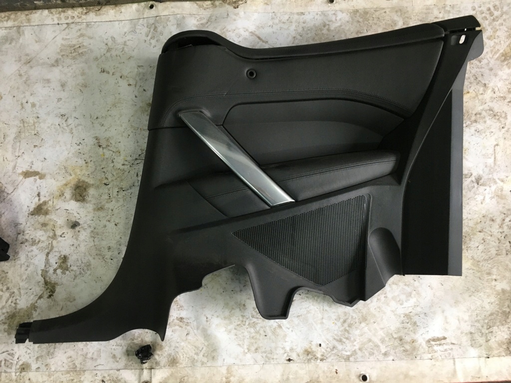 фото №1, Обшивка правий задня peugeot 308 cc шкіра