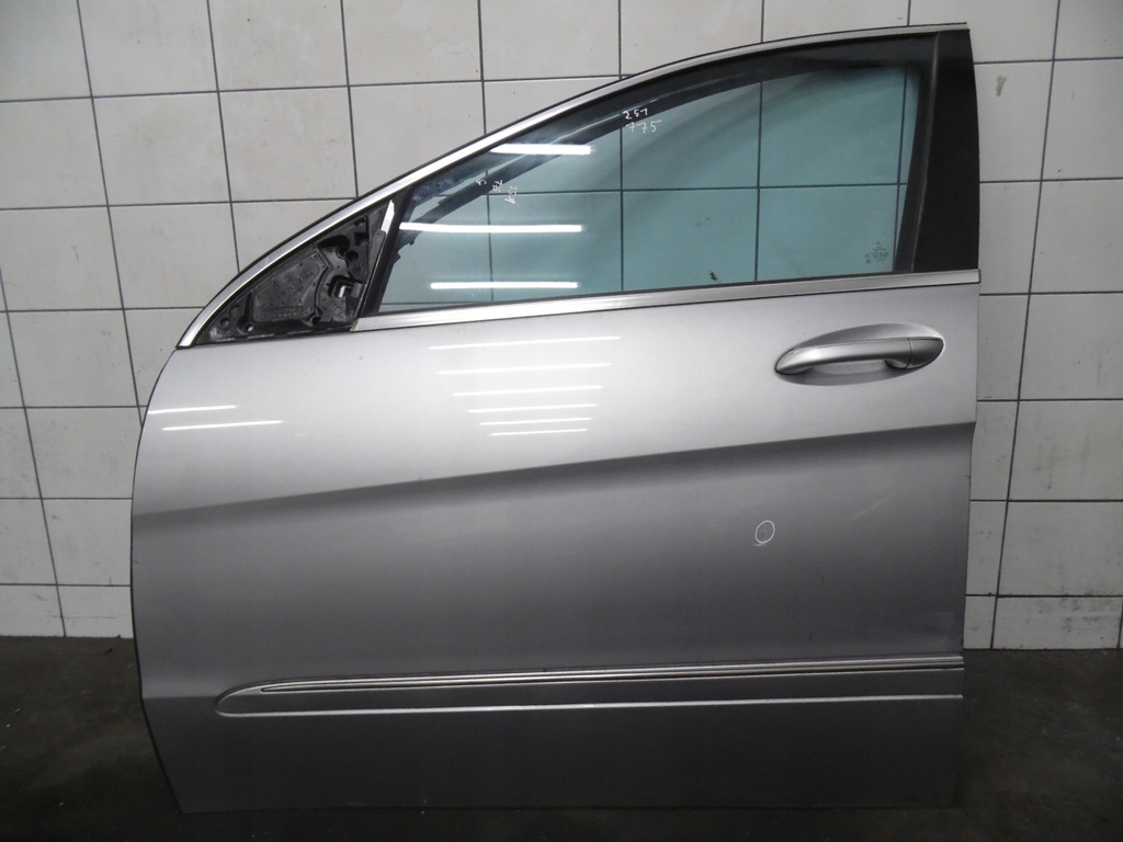 фото №1, Двері ліва перед mercedes w251 r klasa lak 775