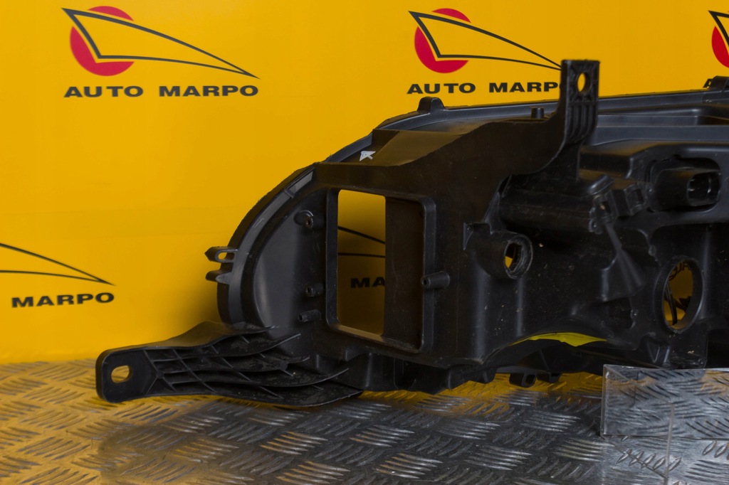 фото №3, Bentley continental flying spur корпус r фара