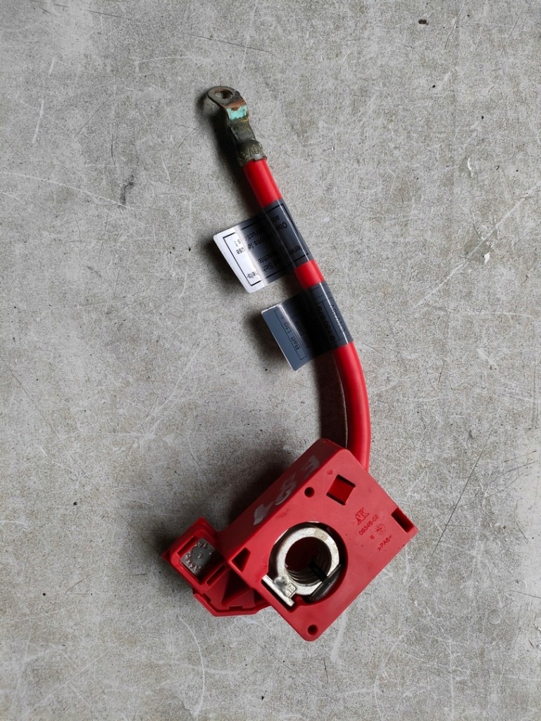 фото №1, Bmw e87 клема піротехнічна плюсова 9130879