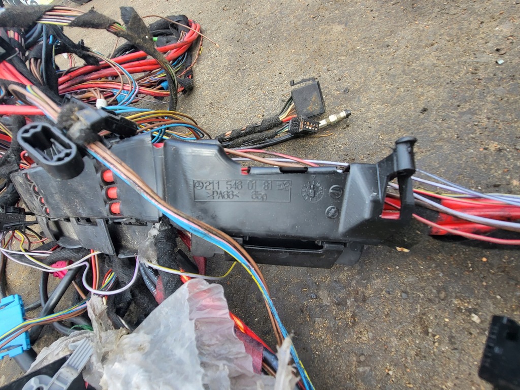 фото №11, Электропроводка жгут трубопровод кабели разъёмы mercedes e w211 оригинальный номер europa