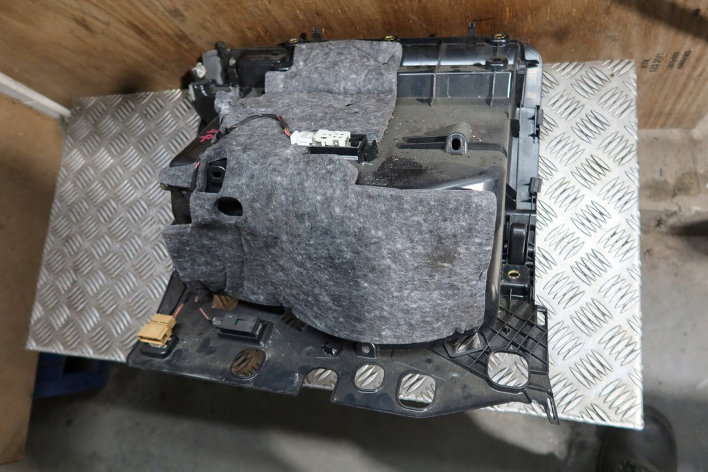 фото №10, Бардачок пассажира audi a4 b8 8k1857035