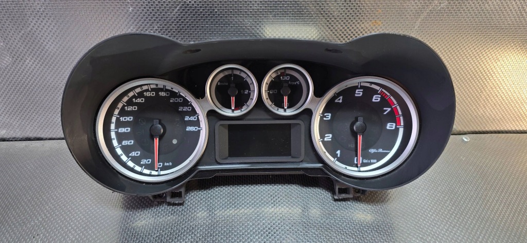 Купити Alfa romeo mito 1.4 955b1000 2016 лічильник прилади спідометр 52006834