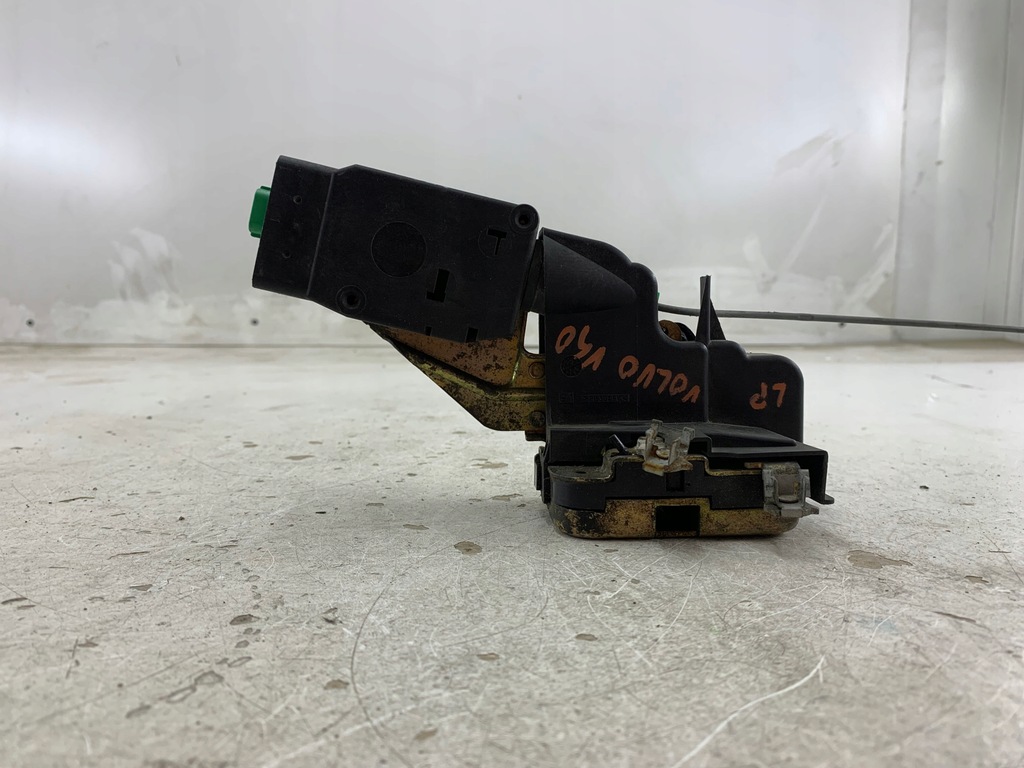 фото №3, Volvo v40 замок двері лівий перед