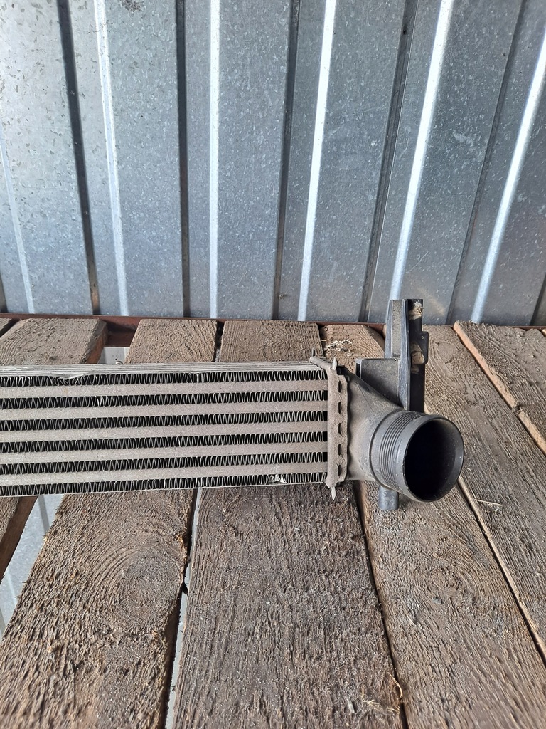 фото №4, Радиатор воздуха интеркулер skoda rapid 1,6 tdi