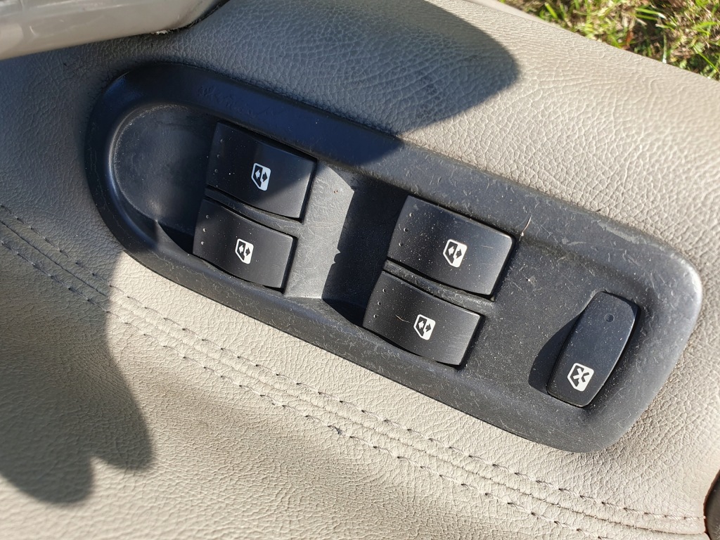 фото №1, Панель вікон опускання водія лівий x4 renault scenic 2 ii 2004 eu ted97