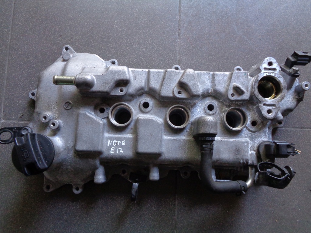 фото №1, Крышка клапанов nissan note e12 1.2 dig-s