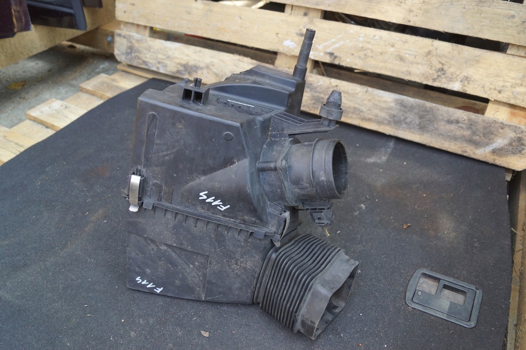 фото №11, Audi оригінальний номер 4f0133835ah корпус фільтра повітря