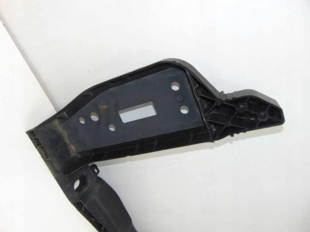 фото №11, Kia оригинальный номер 64101 1y000 передние обшивка