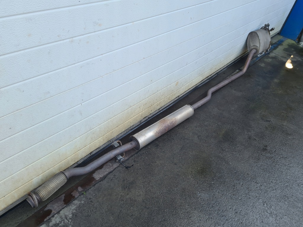 Mini cooper r56 1.6d труба вихлопна гасник 2754643 Київ