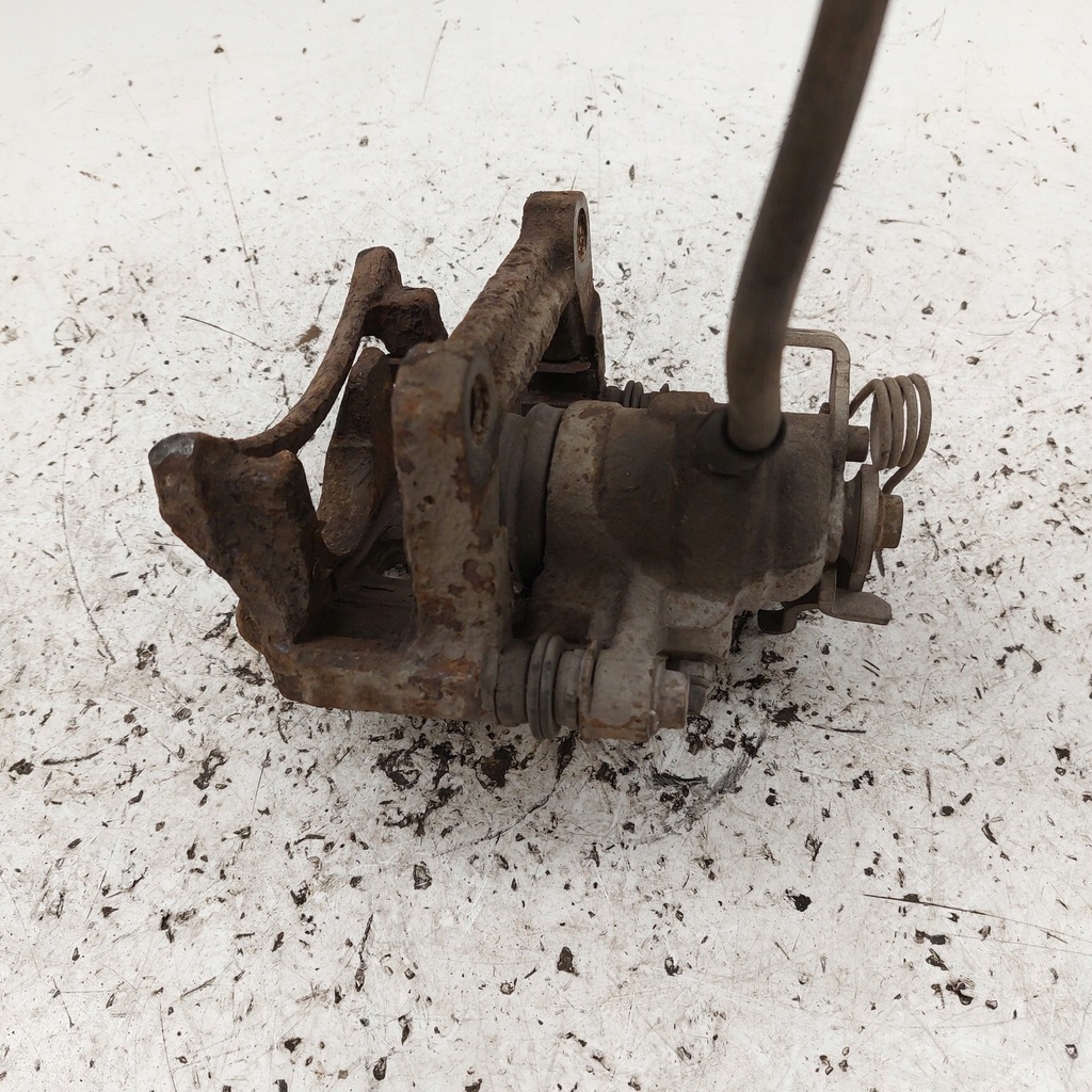 фото №10, Volkswagen vw t5 супорт гальмівний лівий задня чавунний + скоба