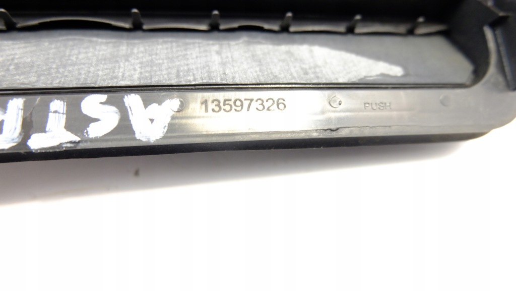 Opel astra k решётка декомпрессионная вентиляционная 13597326 Киев