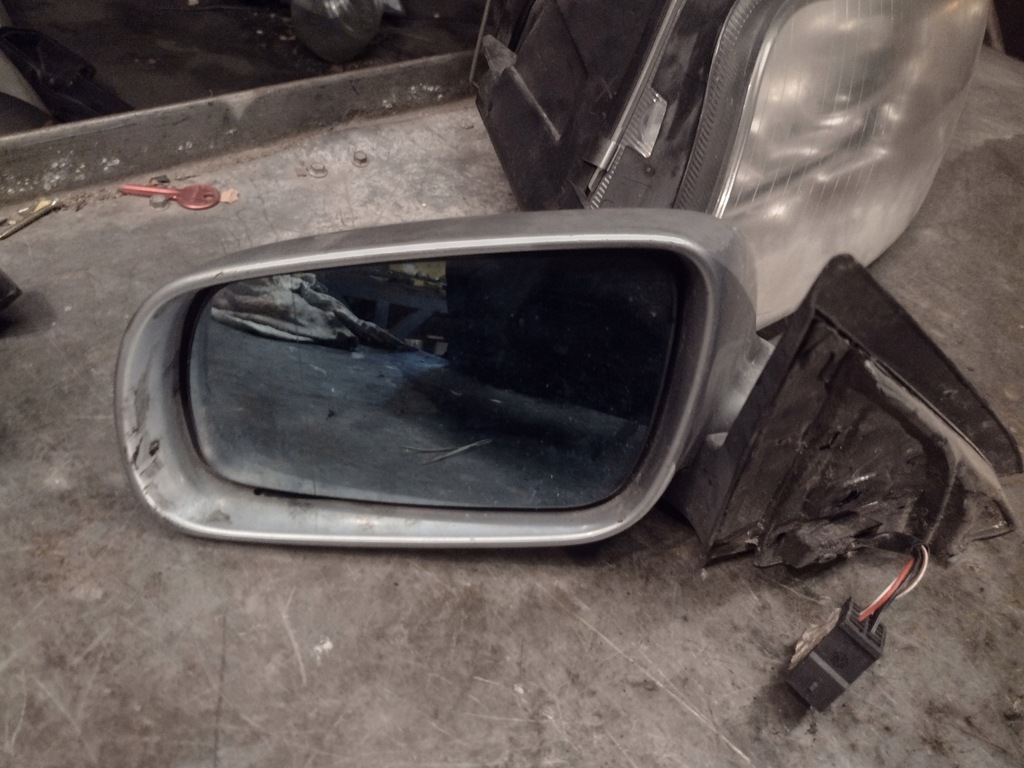 фото №1, Audi a6 c5 зеркало левая ly7w.