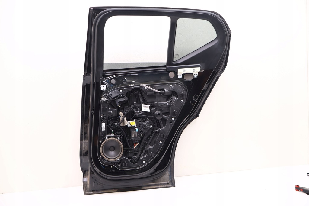 фото №10, Volvo xc40 дверь правое задняя