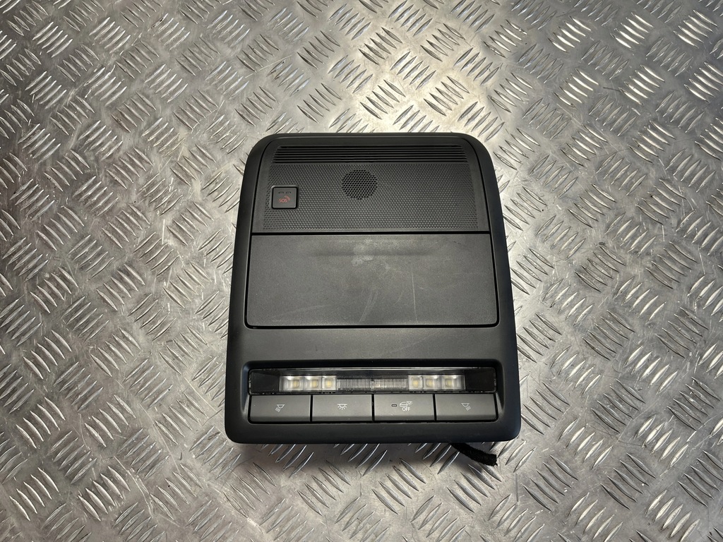 фото №1, Лампа потолочный mazda 3 iv bp hb 19-