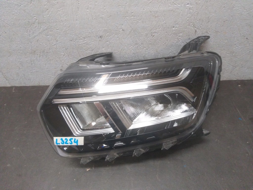 фото №1, Лампа перед левая dacia duster ii 2 lift full led 260602515r
