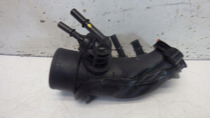 Труба повітрозабірник повітря renault clio v 1.0 tce 165763262r Ціна