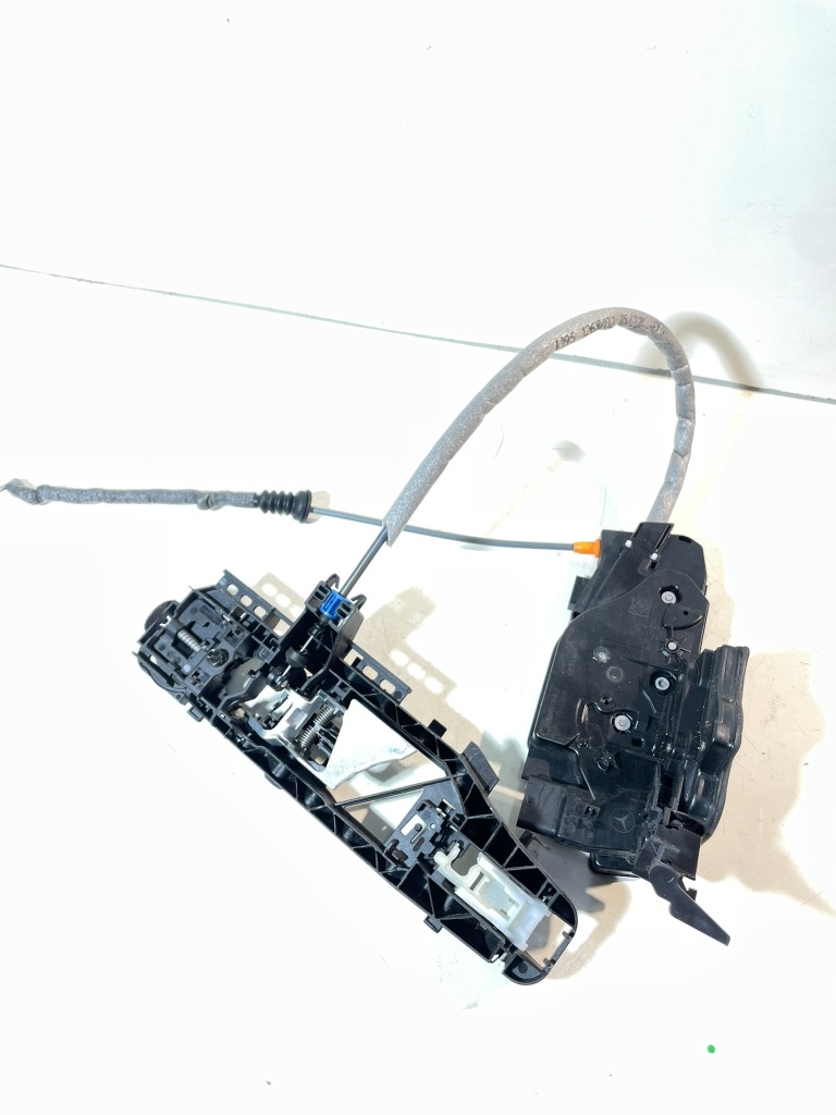 фото №1, Замок дверь ручка правый перед mercedes gla ii h247 - a0997602202