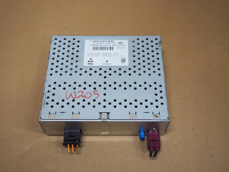 фото №1, Tunerbox радио mercedes w205 a2229001408