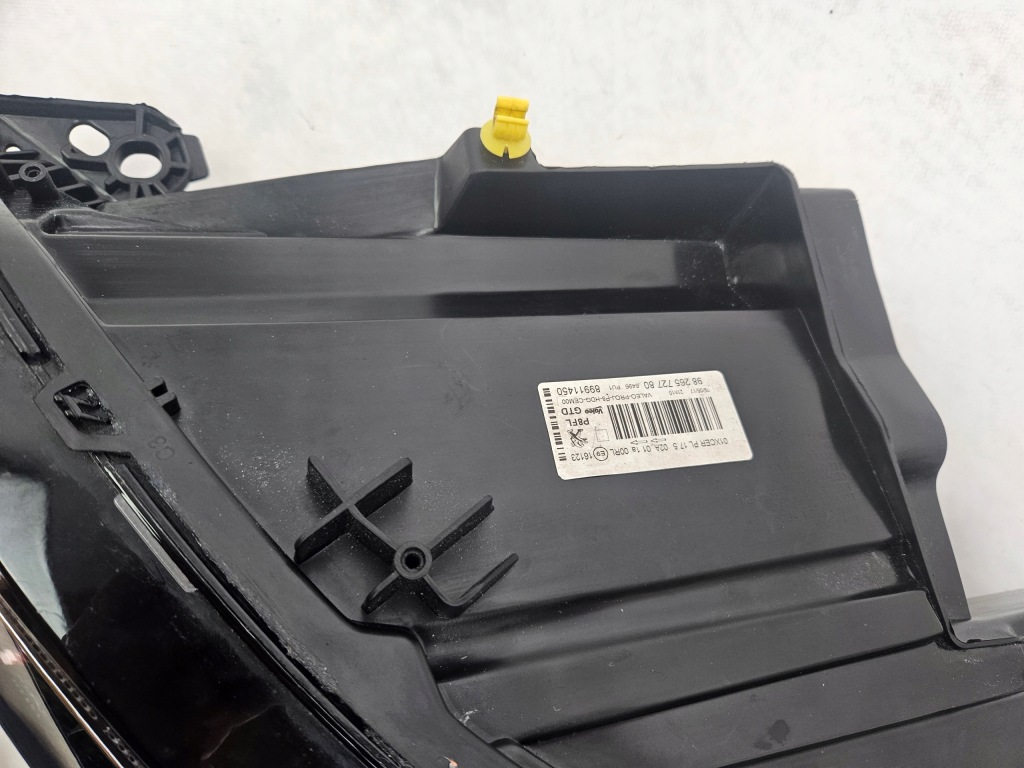 Peugeot 3008 5008 2 2016 - 2021 лампа фара full led лівий 9826572780 Ціна