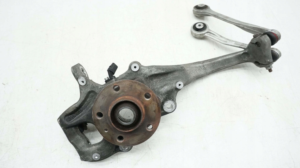 фото №1, Audi s5 8t 4.2 fsi поворотный кулак левая 8k0407257e