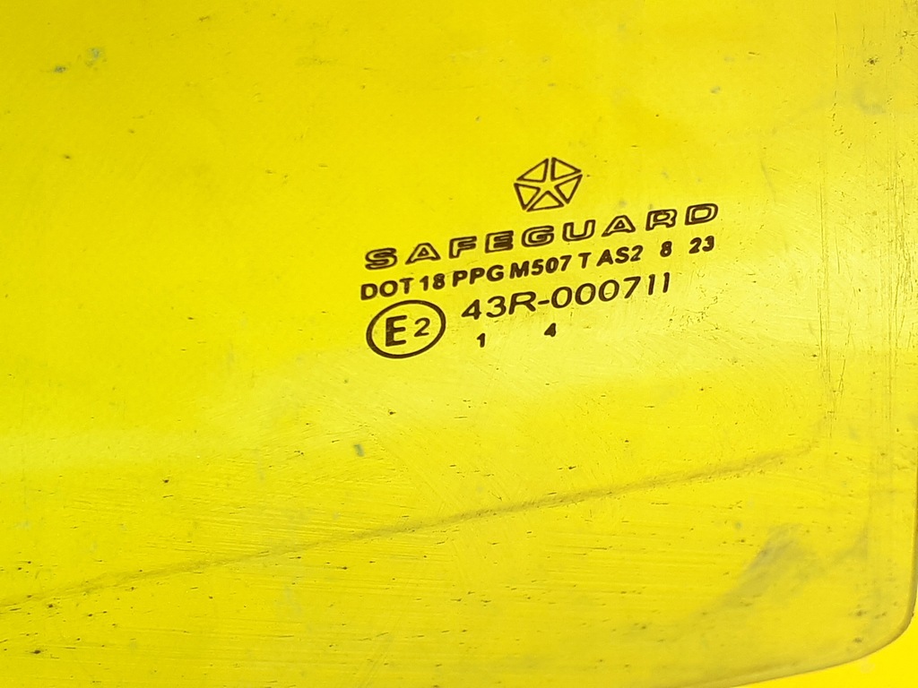 фото №5, Стекло дверь правый задняя chrysler 300m sedan 98-04r