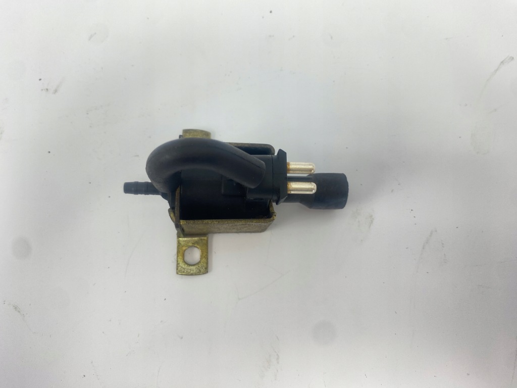 Купити Електроклапан клапан mercedes w126 se sel sec r107 r129 0015407097 72107100