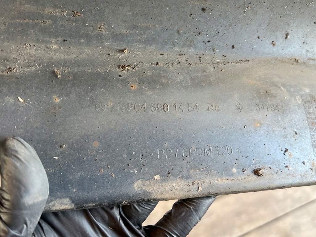 фото №9, Молдинг порог правая mercedes w204 amg a2046981454