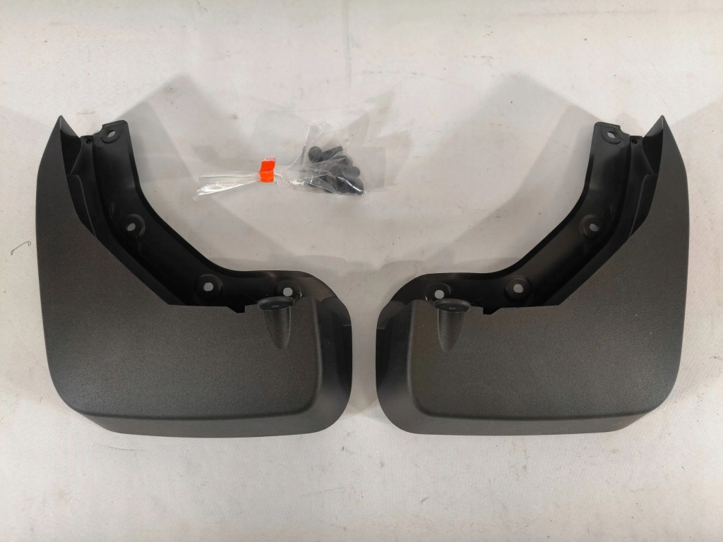 фото №1, Audi q4 sportback e-tron 2022 бризковики задні