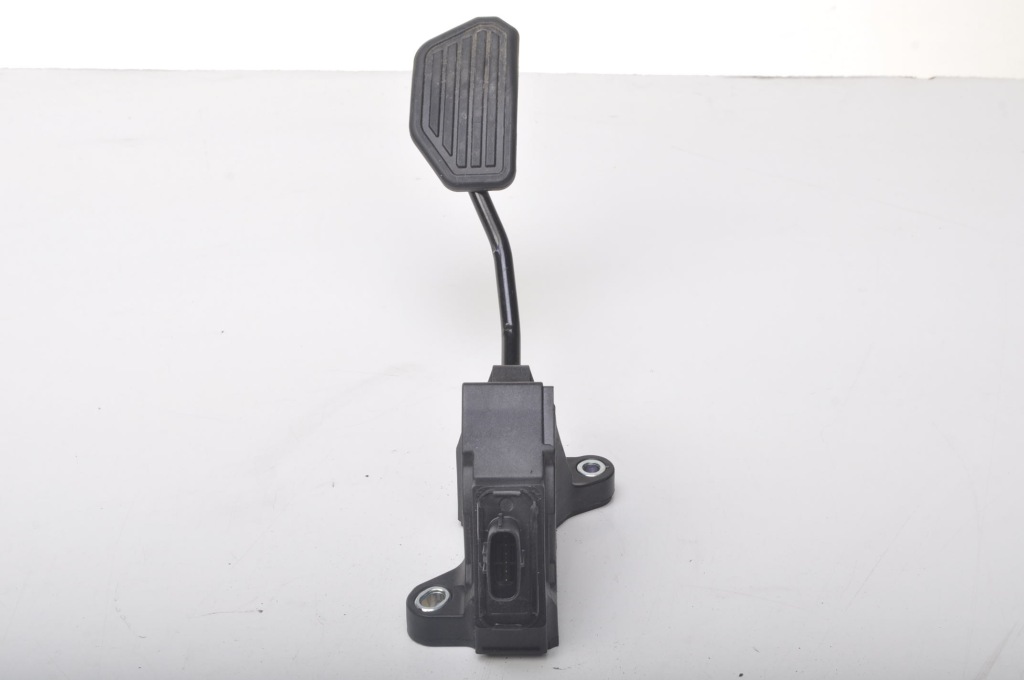 фото №1, Toyota rav 4 iv 2.5 потенціометр газу 78110-0w050